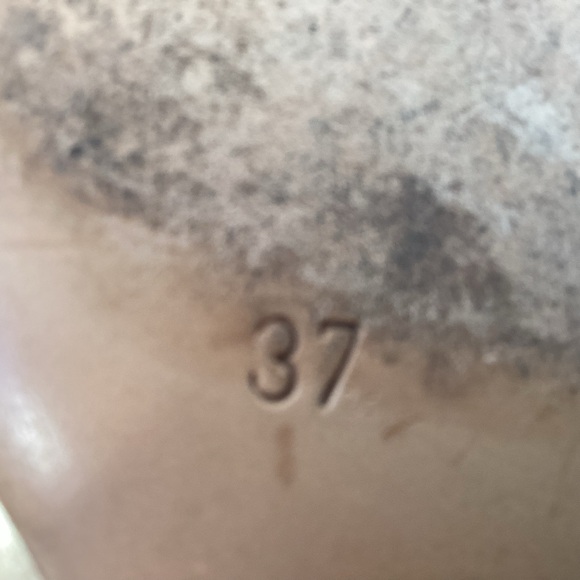 MAUD FRIZON Metallic Gold Slingback Heels - Picture 9 of 9